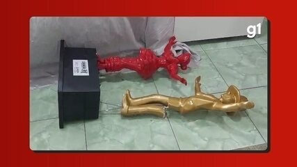 Presidente da Flor Matizada quebra troféus durante apuração do Festival de Cirandas no AM Presidente da Flor Matizada quebra troféus durante apuração do Festival de Cirandas no AM