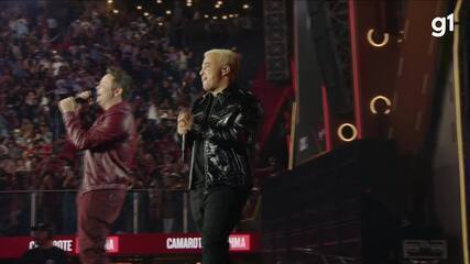 Matheus e Kauan levam romantismo à arena de Barretos