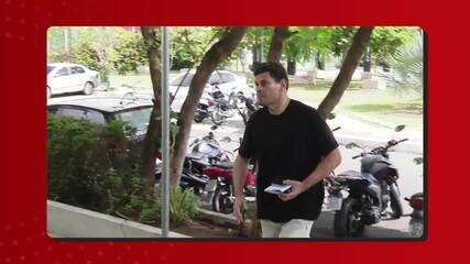 Edson Sarkis Jr, um dos donos do Hospital Santa Júlia, chega à delegacia para depoimento