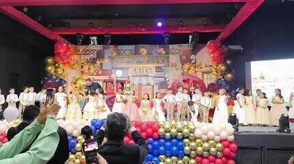 Colegas de escola fazem homenagem a Benício durante formatura do ABC