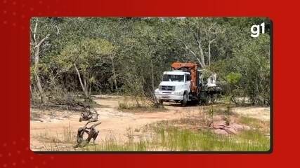 Avião que caiu e deixou feridos no AM é retirado do Rio Negro