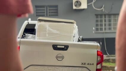 PC-AM e Receita Federal apreendem maconha em freezer de transportadora