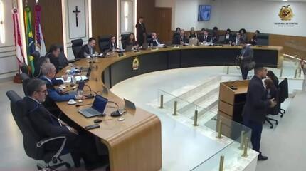 Conselheiros do TCE-AM discutem e trocam acusações durante sessão