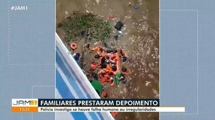 Polícia investiga falha humana ou irregularidades em naufrágio no Encontro das Águas