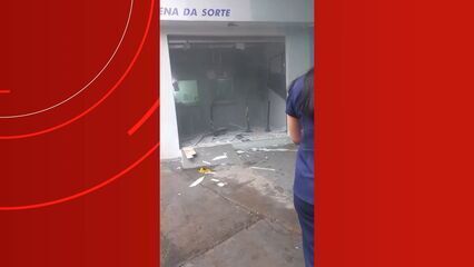 Criminosos explodem lotérica durante assalto em Manaus