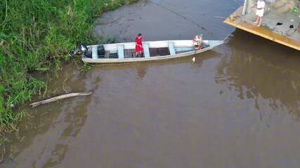 Pescador desaparece após cair de flutuante no Rio Amazonas em Itacoatiara. Imagens: Liam Cavalcante/Rede Amazônica