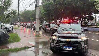Polícia apreende drogas que estavam com policiais militares em Manaus