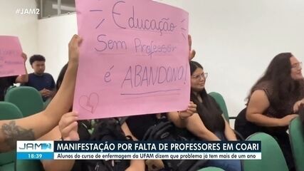 Alunos de enfermagem da Ufam realizam manifestação por falta de professores em Coari